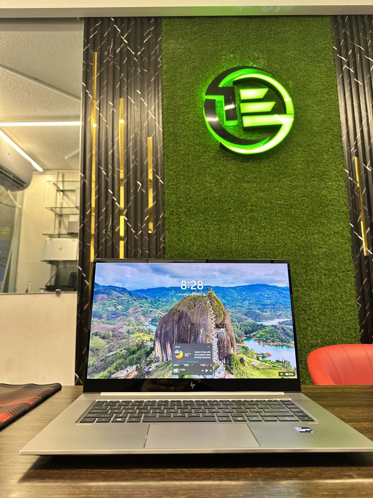 HP ZBook Studio G8 — Intel Core i9 (11th Gen) | 32GB RAM | 1TB SSD | NVIDIA RTX A2000 4GB